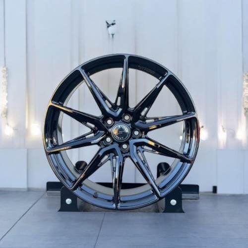 20X9 5X113 SAIYAN WHEELS FF1301 CB72.6MM 35MM GLOSS BLACK