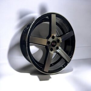 18X8 5X113 EVOX WHEELS E2243 CB72.6MM 35MM GLOSS BLACK MACHINED FACE