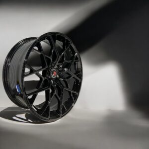 20X8.5 5X113 FLOW FORMING PISTON WHEELS P2193 CB72.6MM 35MM GLOSS BLACK